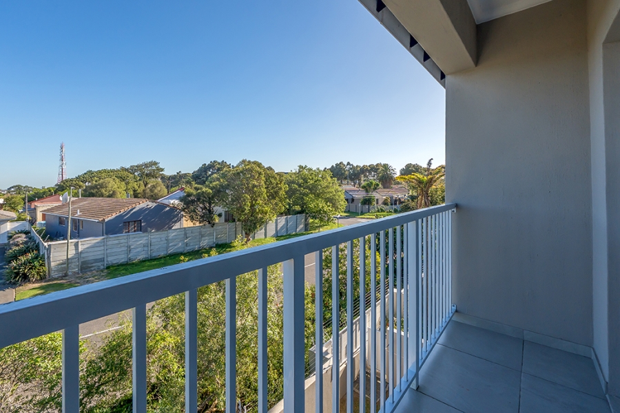 2 Bedroom Property for Sale in Table View Western Cape